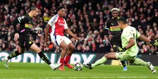 Thumbnail for article: Kranten wijzen verbeterpunt PSV aan en loven supporters: 'Het blijft een dingetje'