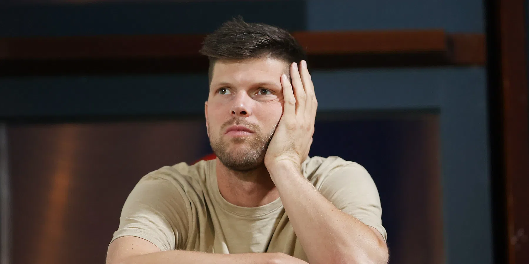 Ajax en Huntelaar uit elkaar: 'Gezondheid staat voorop, wensen hem sterkte'