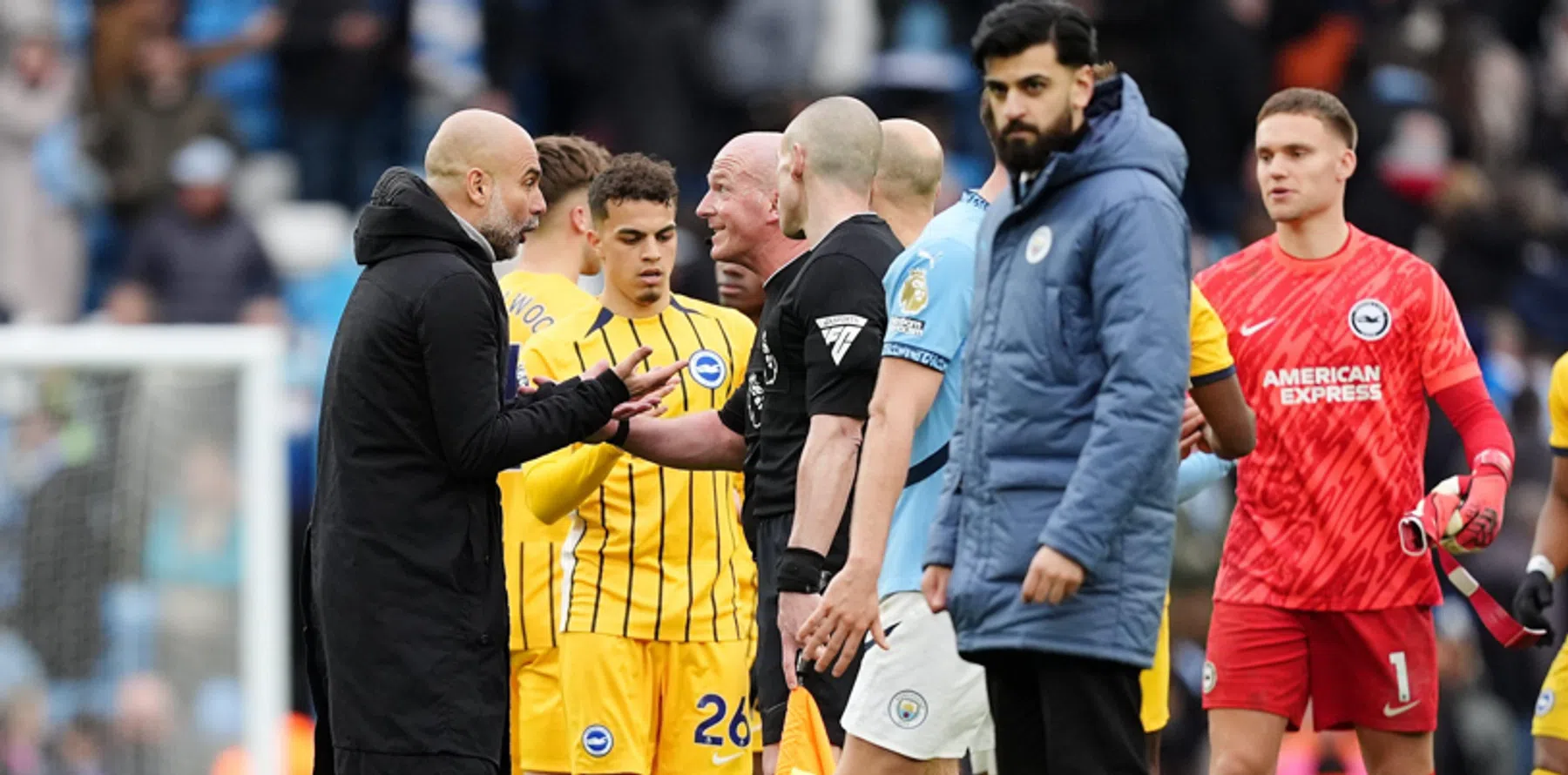 Guardiola boos na tackle Van Hecke: 'Had been kunnen breken'