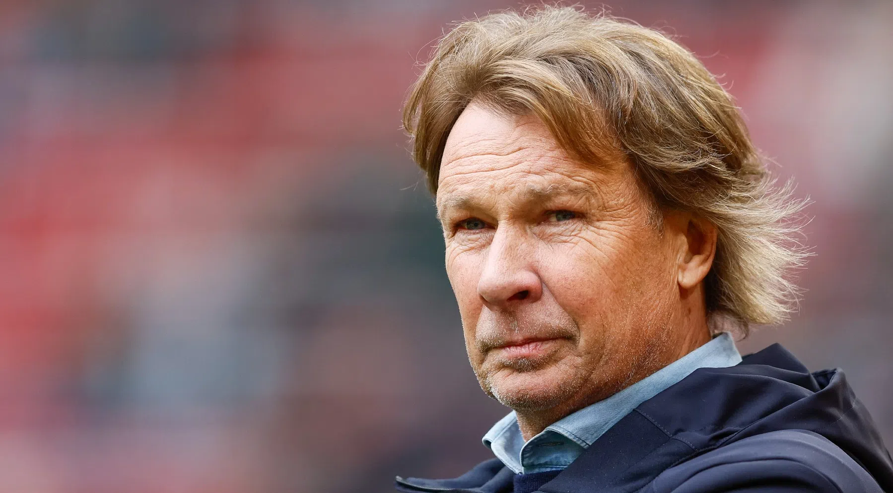 Hans Kraay junior kraakt Bas Nijhuis en VAR