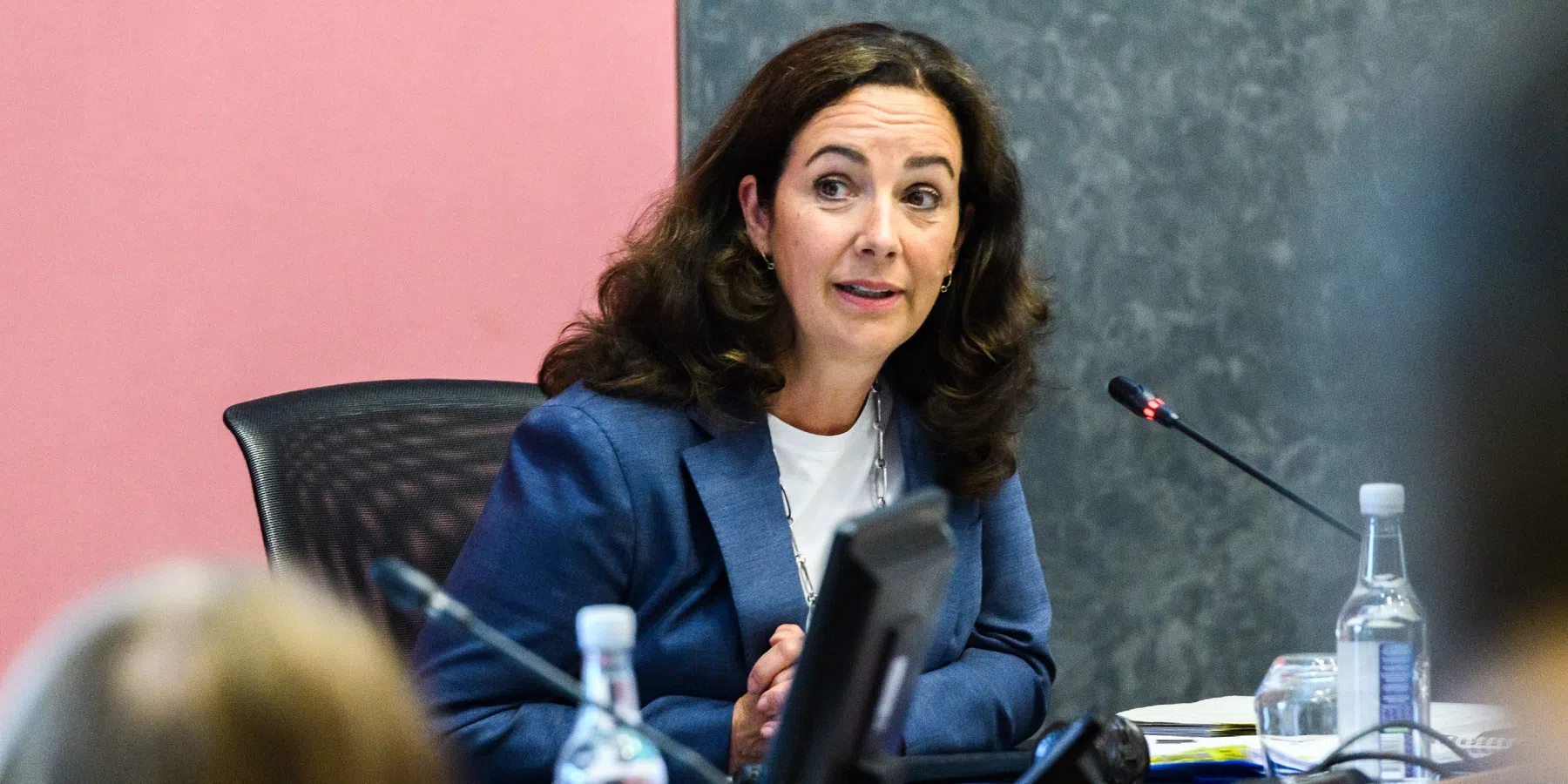 Maatregelen rondom Ajax - Lazio leiden tot felle discussie tussen Halsema en UEFA
