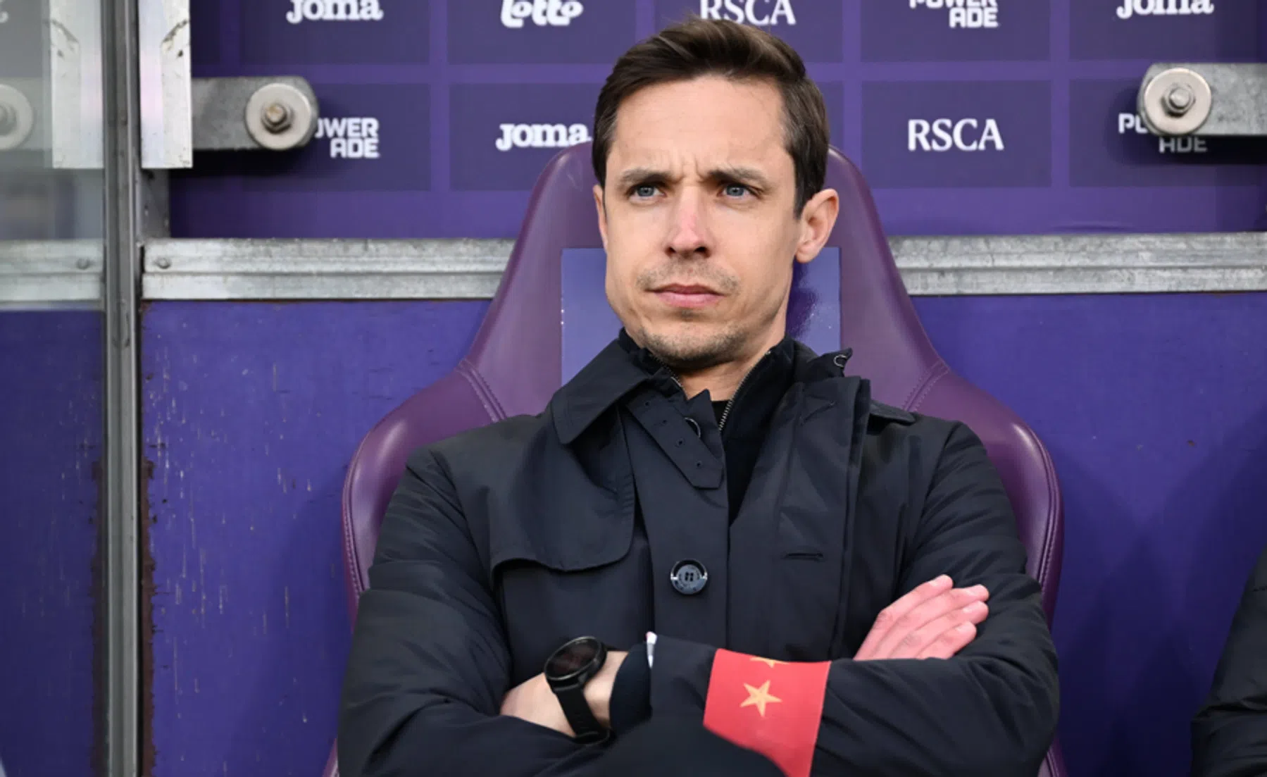 ‘Anderlecht grijpt in, David Hubert ontslagen, Hasi neemt het roer over’