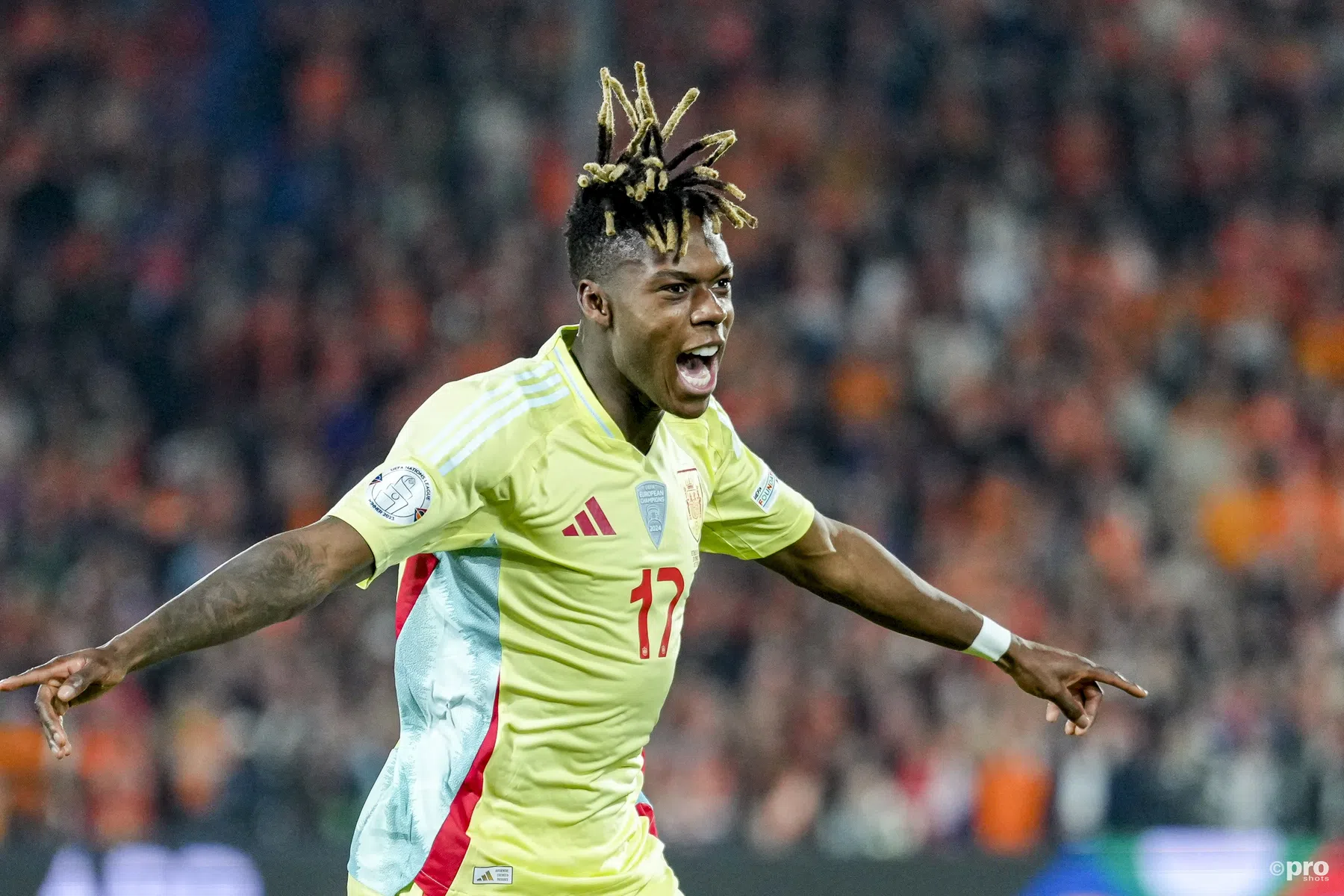 De la Fuente neemt Williams in bescherming na opmerking richting Oranje