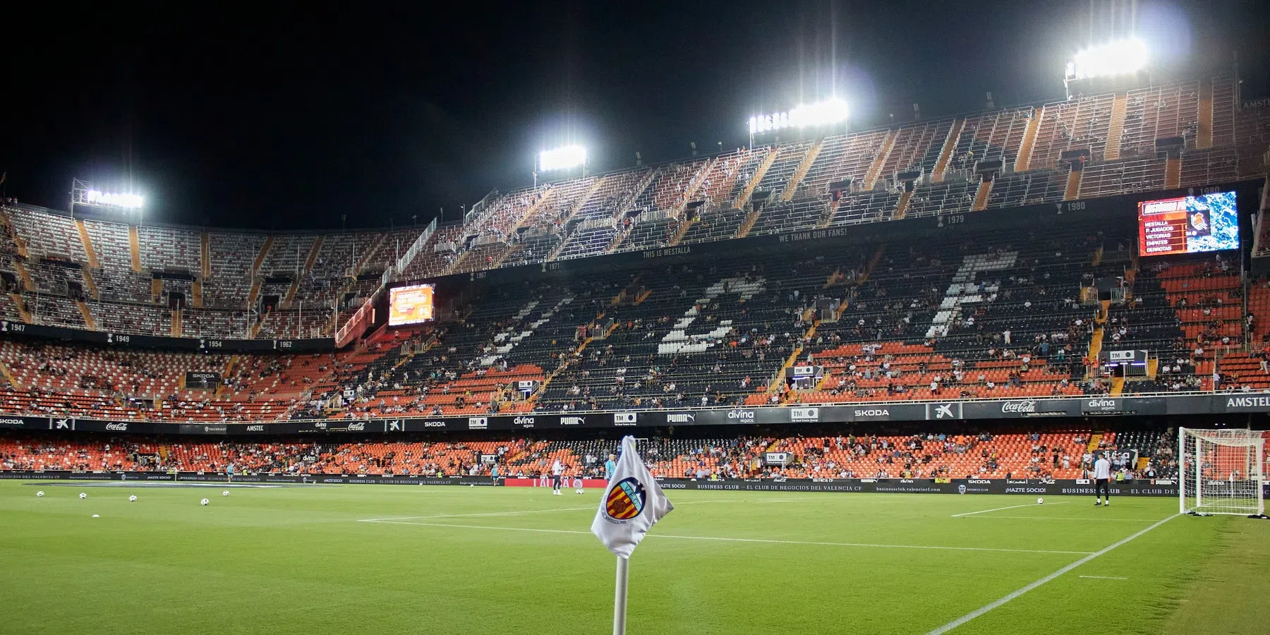 Spanje en Oranje in Mestalla