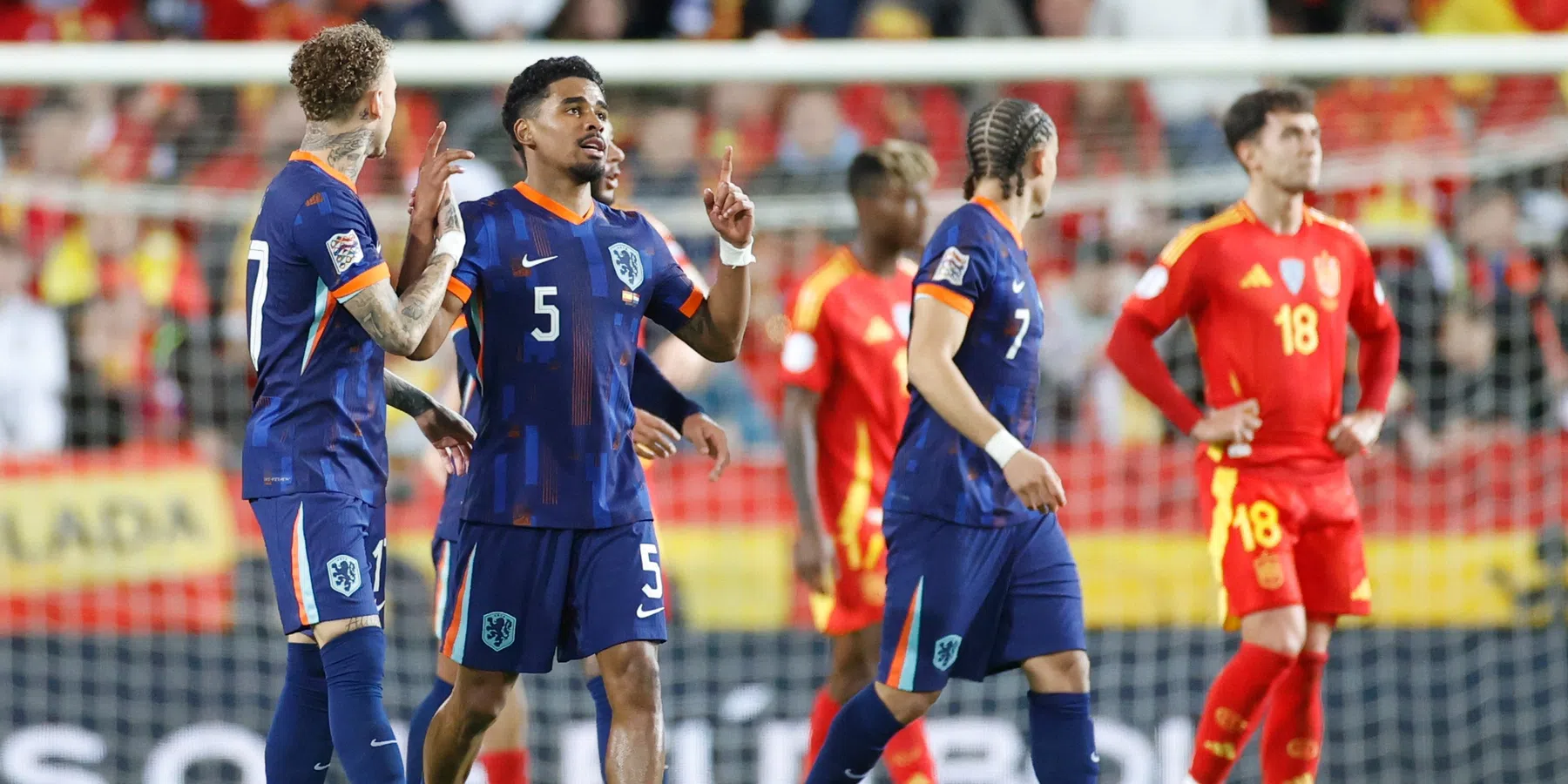 Maatsen bedankt Oranje-teamgenoot Simons en knipoogt