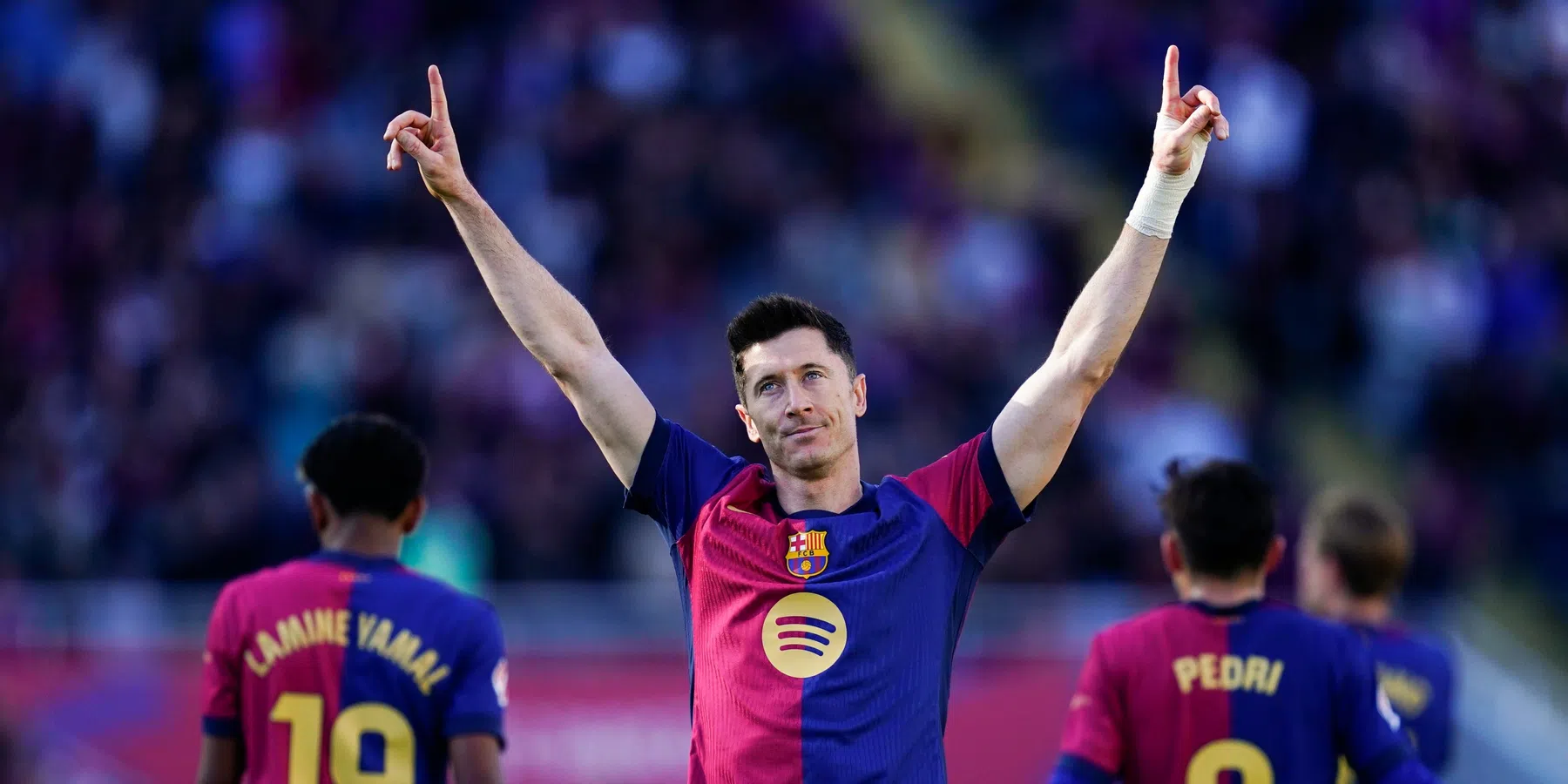 Barça dankt Lewandowski en invaller Frenkie en houdt Real Madrid op afstand
