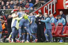 Thumbnail for article: Ochtendkranten: 'Achilleshiel Ajax bleek niet te bestaan, totale ontmaskering PSV'