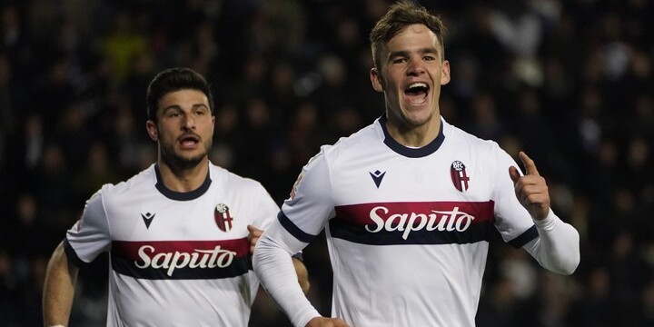 Bologna zet reuzenstap richting finale Coppa Italia dankzij Dallinga