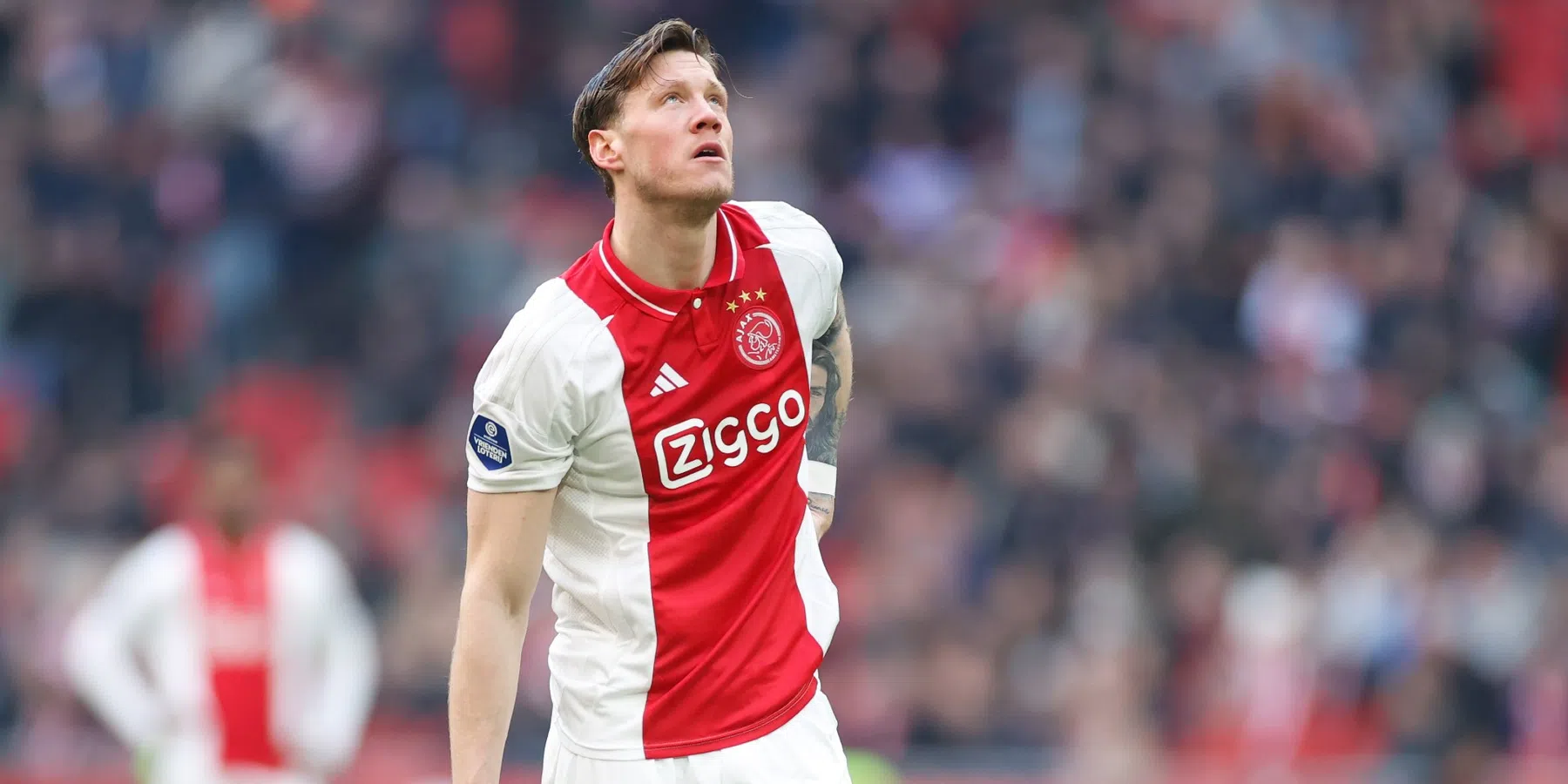 Wout Weghorst terug op trainingsveld Ajax