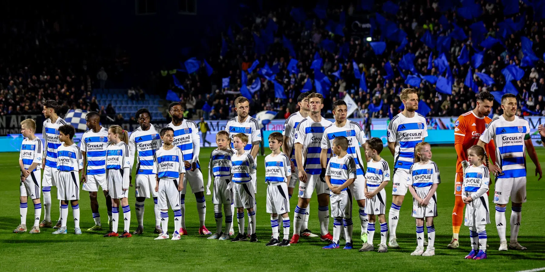 PEC lanceert richting Bevrijdingswedstrijd tegen Twente speciaal tenue
