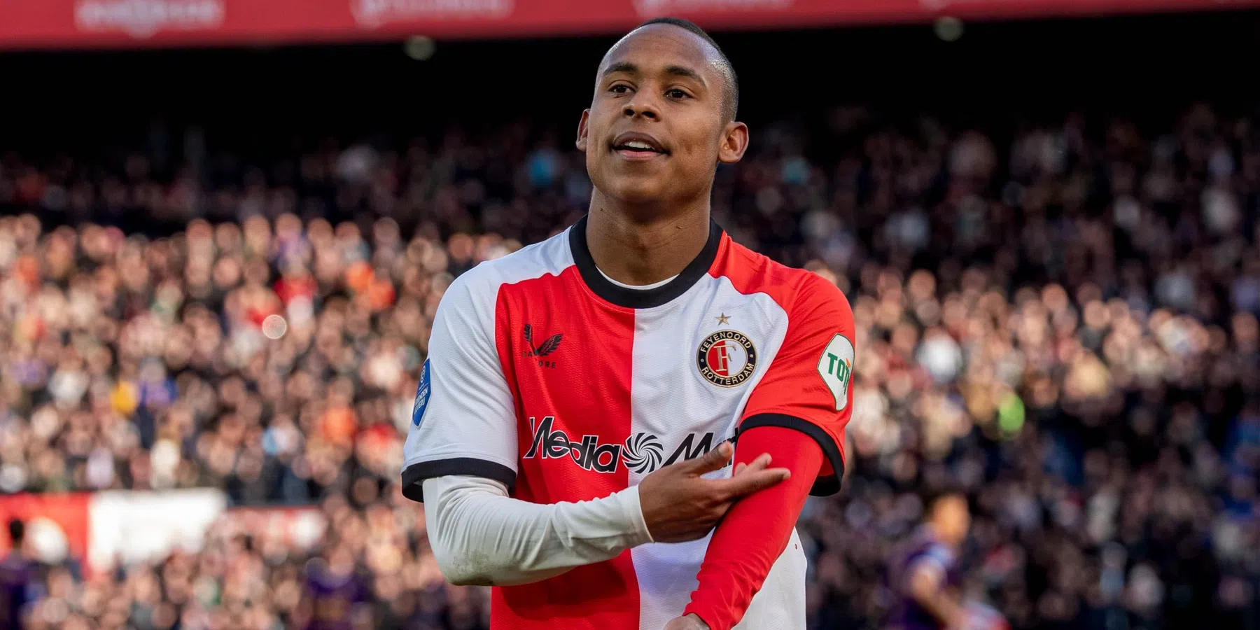 Feyenoorder Igor Paixao beste speler van de maand maart