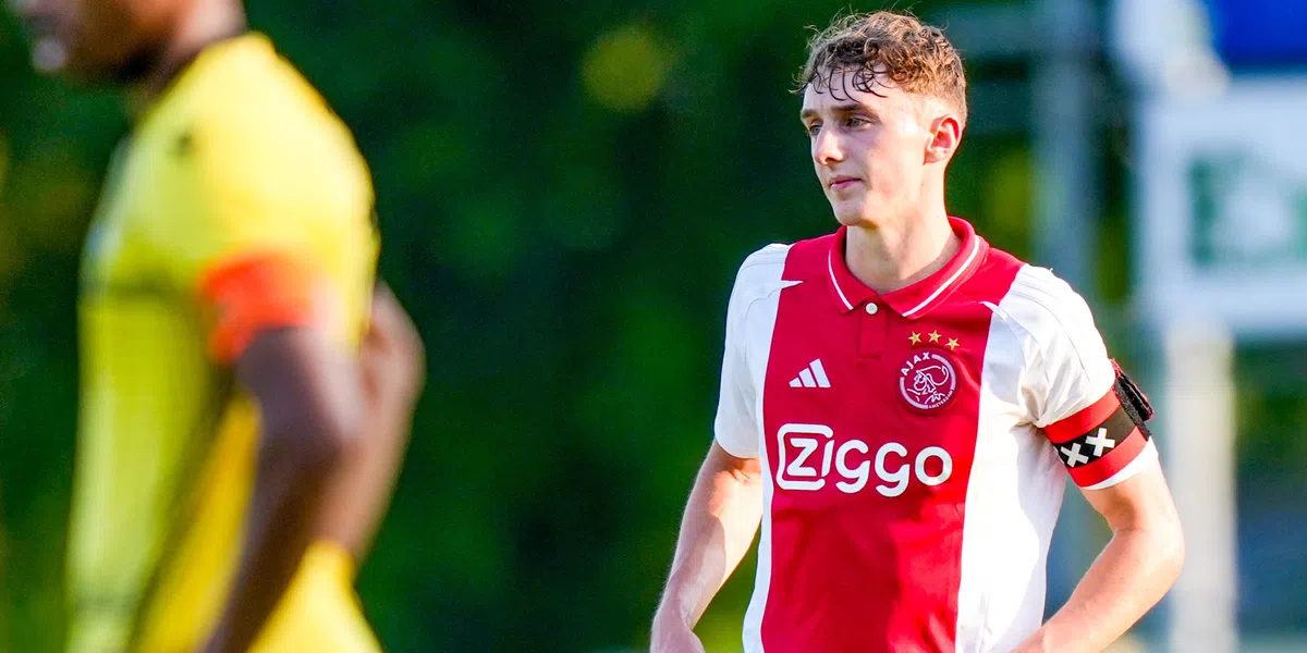 Praat mee op VP: Moro krijgt eerste basisplaats in oefenduel van Ajax