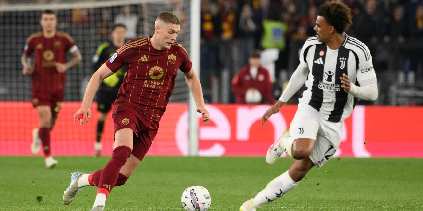 Toeschouwer Ten Hag ziet Roma en Juventus gelijkspelen in Italiaanse topper