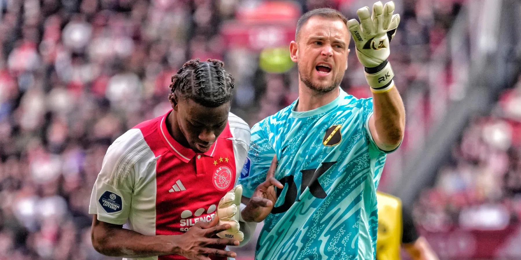 Kortsmit eerlijk na zeperd bij Ajax over Sauer