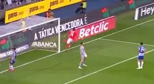 Thumbnail for article: Pavlidis steelt de show: hattrickheld legt Porto over de knie in O Clássico