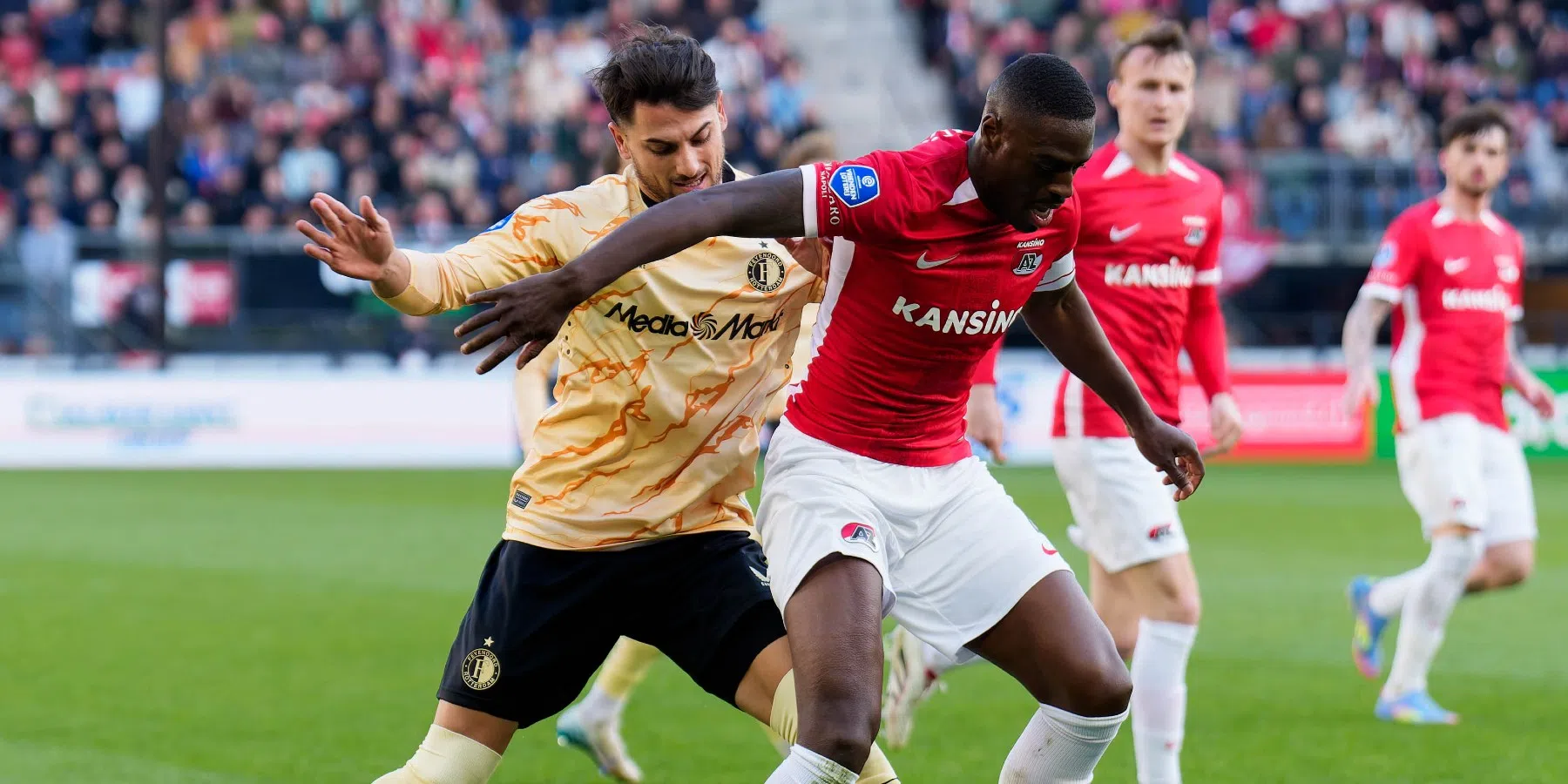 Martins Indi droomt van basisplaats na schorsing van AZ-ploeggenoot Penetra