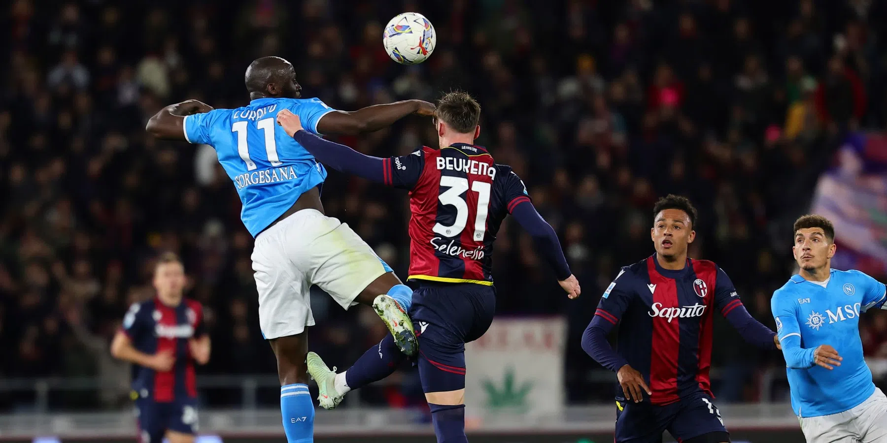 Napoli speelt gelijk tegen Bologna van Beukema en Dallinga