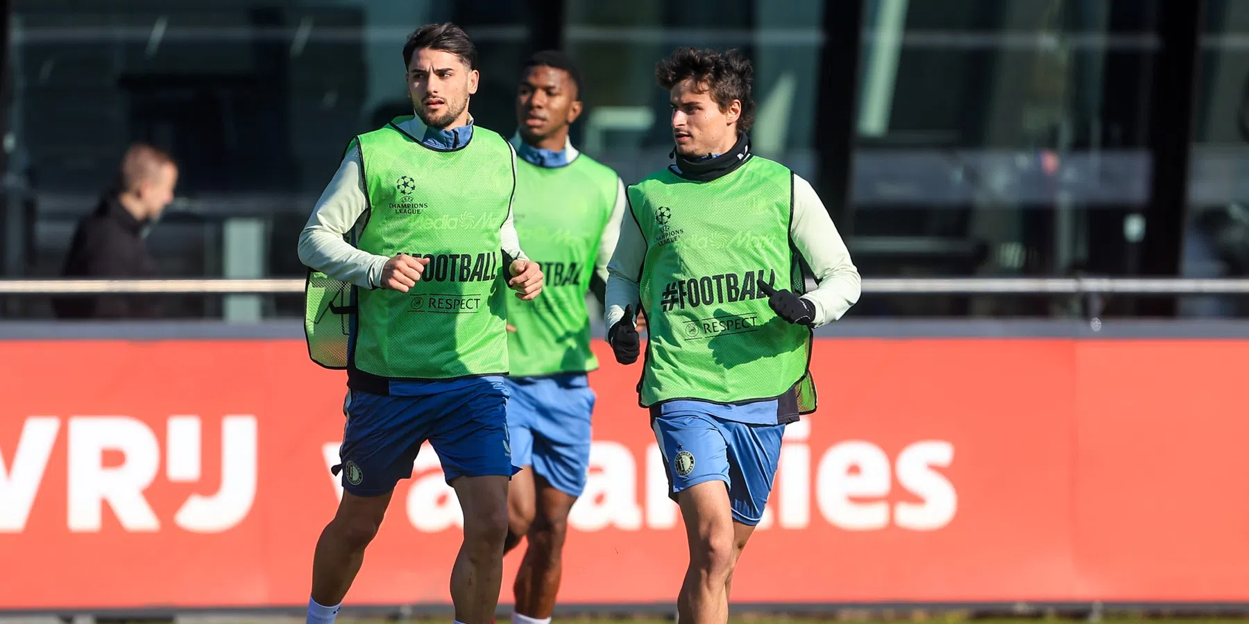 Carranza moet training van Feyenoord staken door blessure