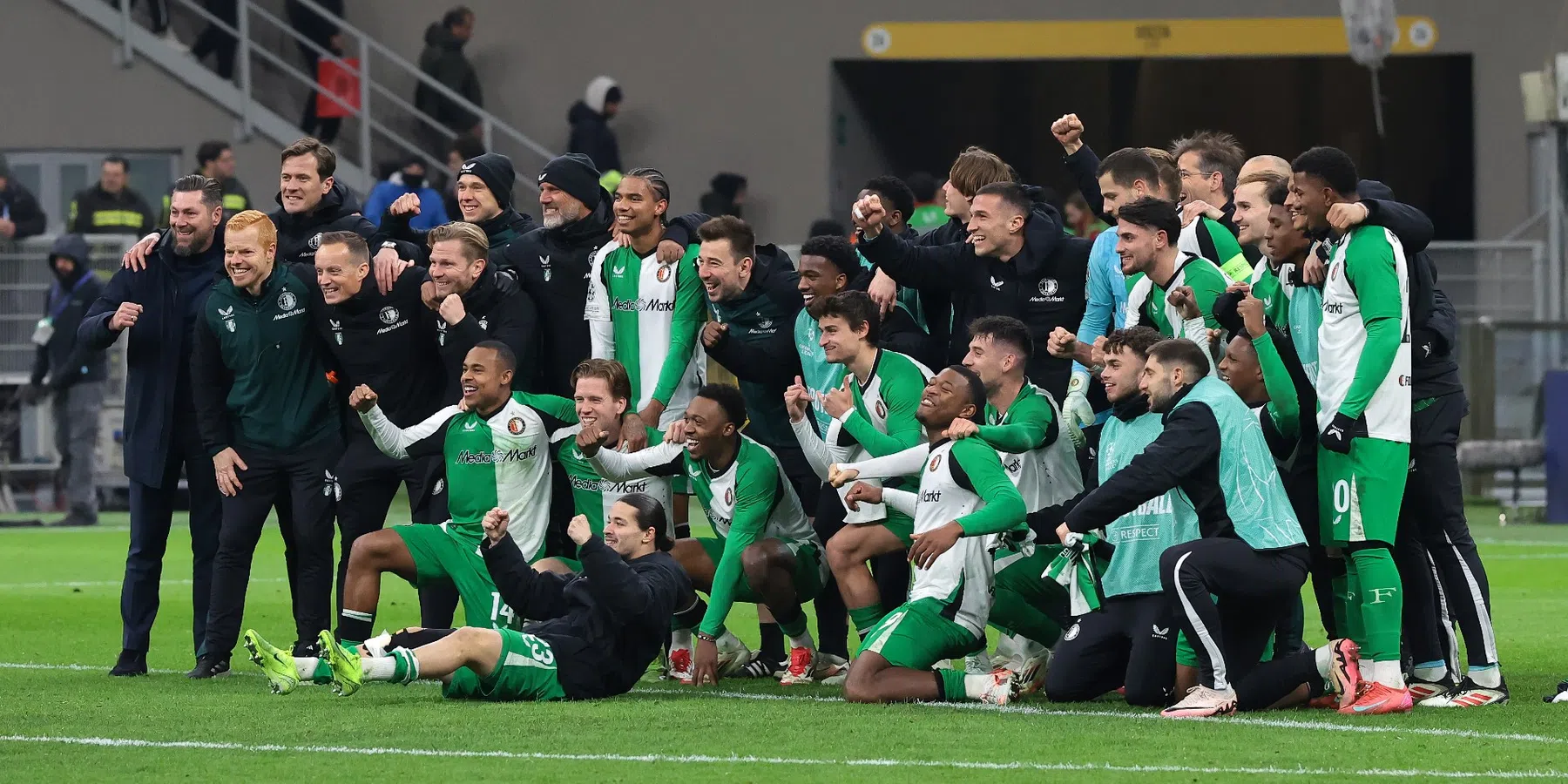 Van der Gijp verwacht vertrek van vijf spelers bij Feyenoord