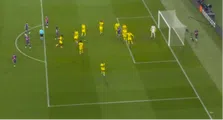 Thumbnail for article: Bijzondere loopactie Raphinha: Barça-aanvaller gaat achter het doel langs