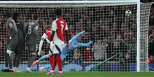 Thumbnail for article: Courtois pareert kritiek van Sneijder: "Gewoonweg perfect, helaas voor ons"