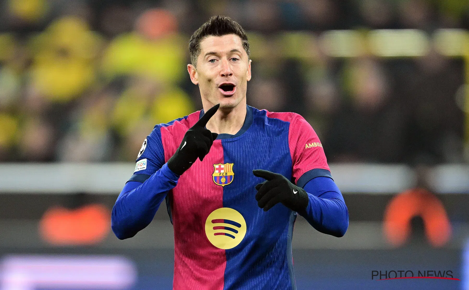 Robert Lewandowski opnieuw belangrijk voor Barcelona met twee doelpunten