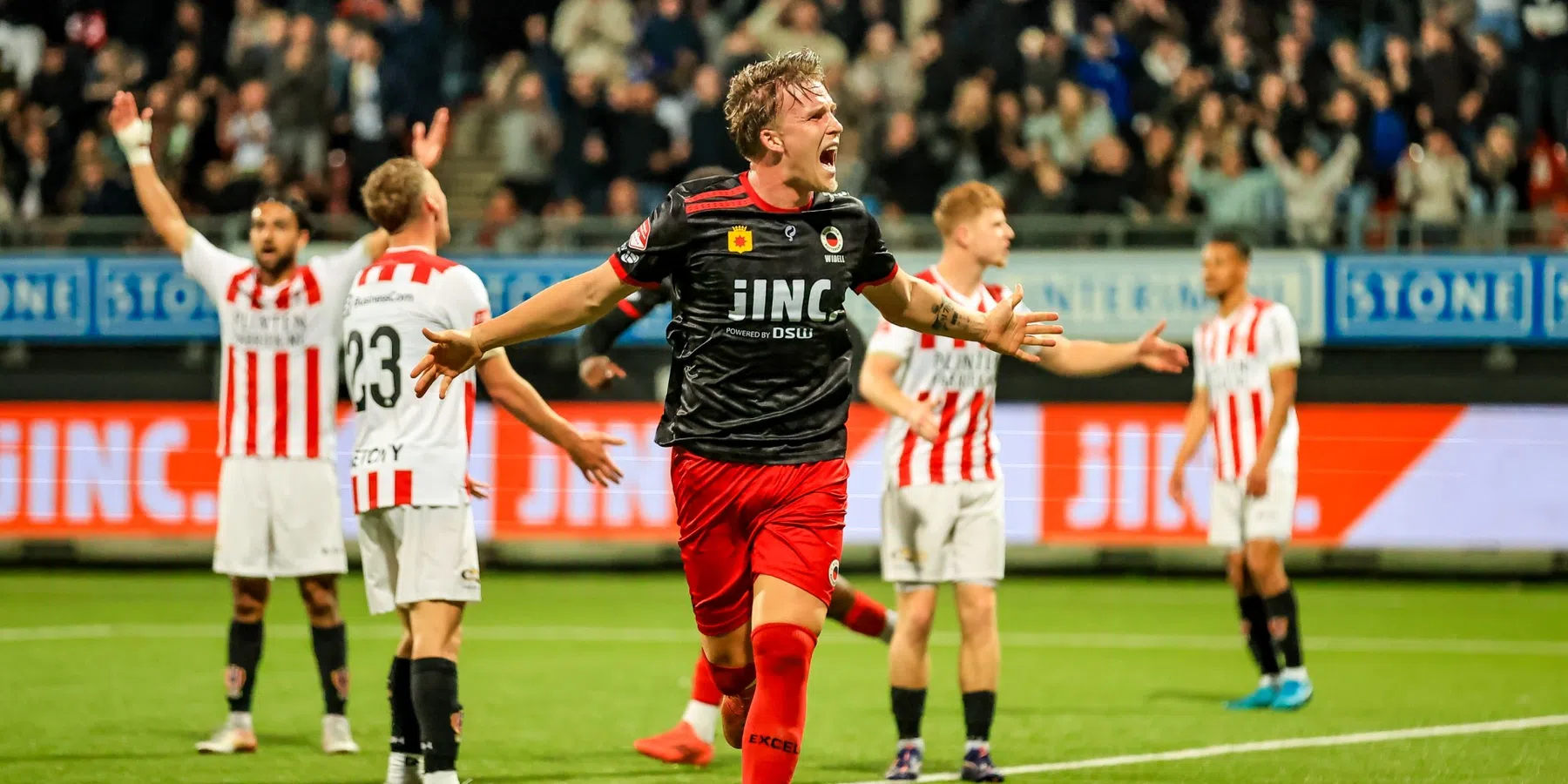 NEC verslaat RKC Waalwijk met 2-1