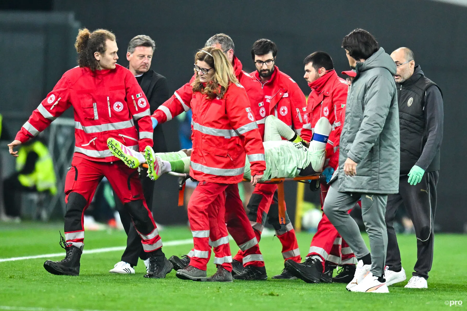 Opluchting bij AC Milan: Maignan verlaat ziekenhuis