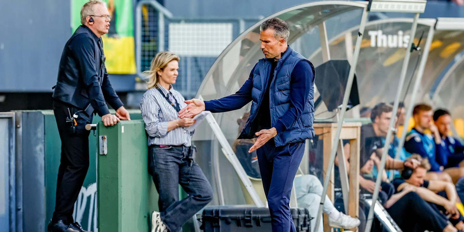 Strenge Van Persie wijst op 'habits' bij Feyenoord