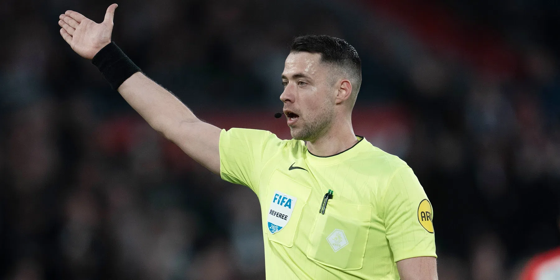 Verweij vindt Ajax-voordeel bij scheidsrechters onzin