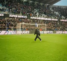 Thumbnail for article: Noa Lang eist spotlights op in België: aanvaller viert zege met Club Brugge-fans