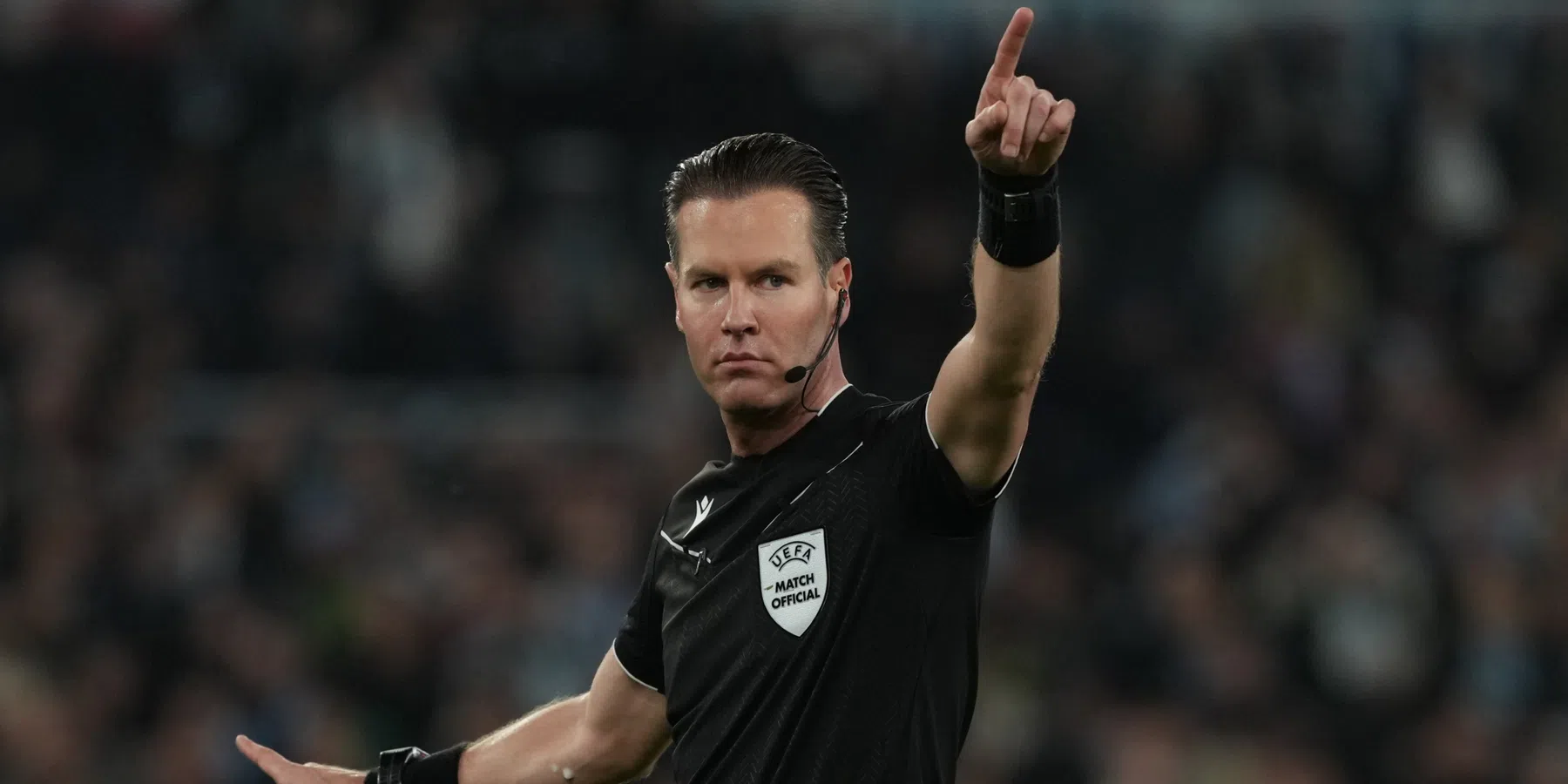 FIFA heeft goed nieuws voor Makkelie en Dieperink
