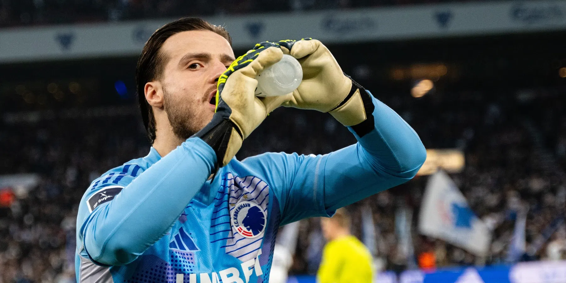 Ramaj na Ajax-exit zwaar onder vuur in Denemarken