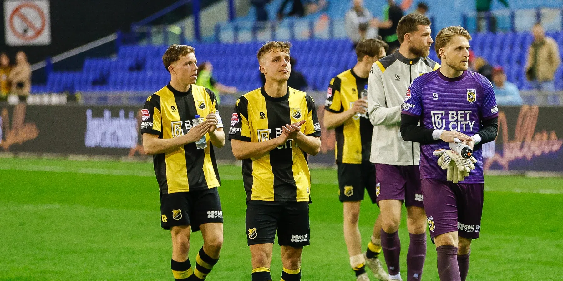 Vitesse maakt per ongeluk nieuwe straf bekend op website