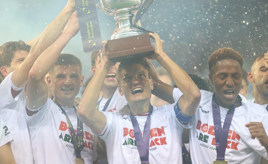 SV Zulte-Waregem promoveert naar Jupiler Pro League onder coach Sven Vandenbroeck