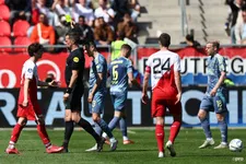 'Welkom bij de grote Nijhuis Show': arbiter moet het ontgelden bij Utrecht-Ajax