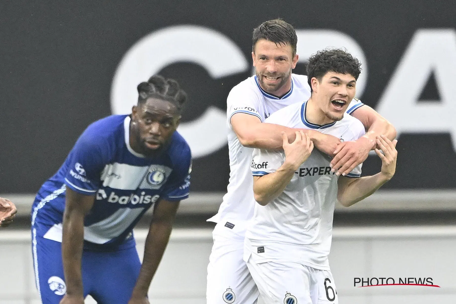 Ongeloof rondom Gentse defensie tegen Club Brugge