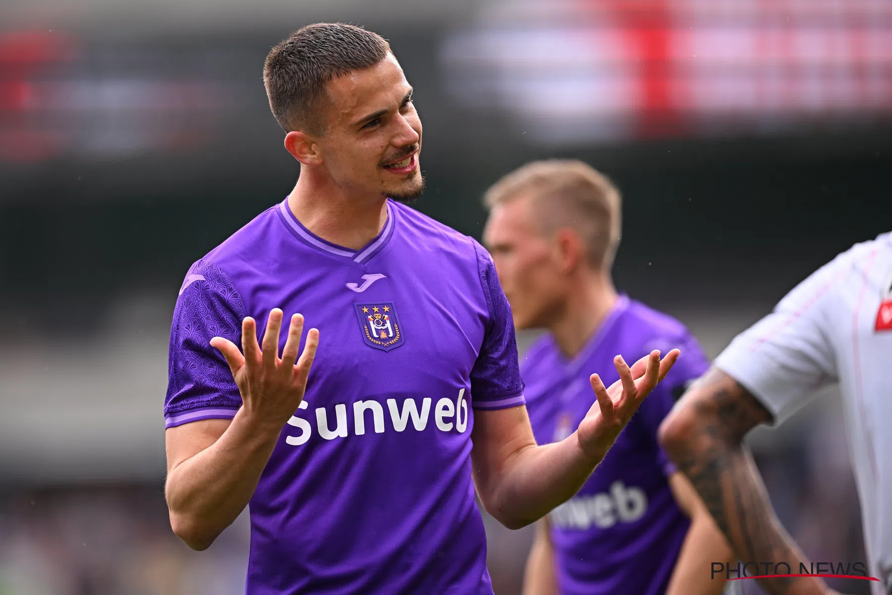 Leander Dendoncker vader geworden van dochtertje Luca