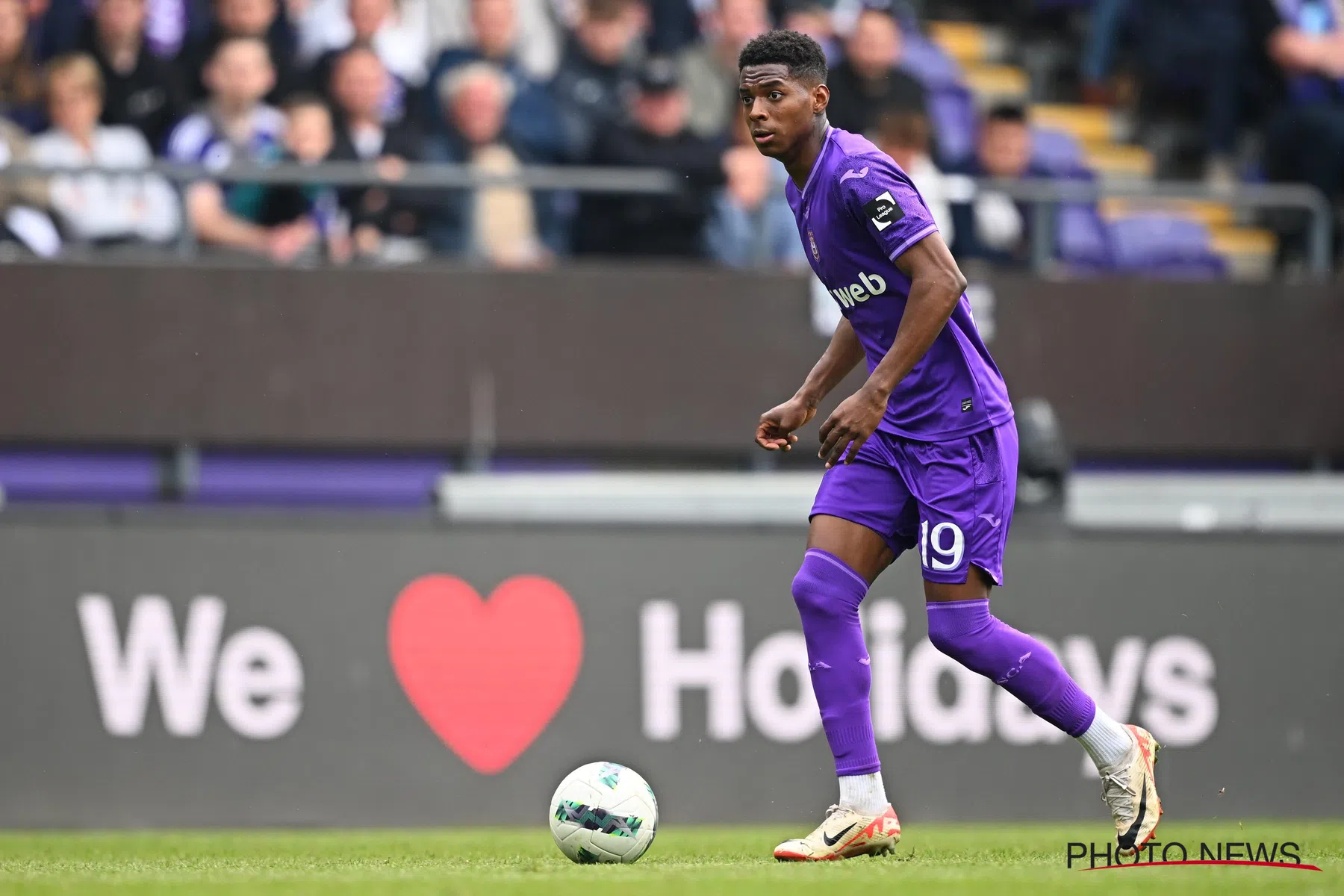 Besnik Hasi over Angulo bij RSC Anderlecht