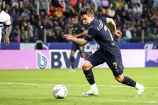 Thumbnail for article: Nieuwe blamage: Juventus moet door Chivu vrezen voor Europees voetbal