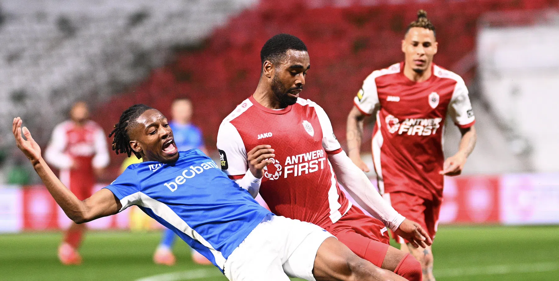 Joris Kayembe na het puntenverlies in Antwerp-KRC Genk: “We zakten iets te fel in”