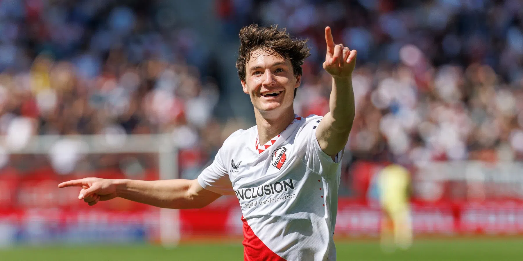 Jans bevestigt transfermissie FC Utrecht met Aaronson