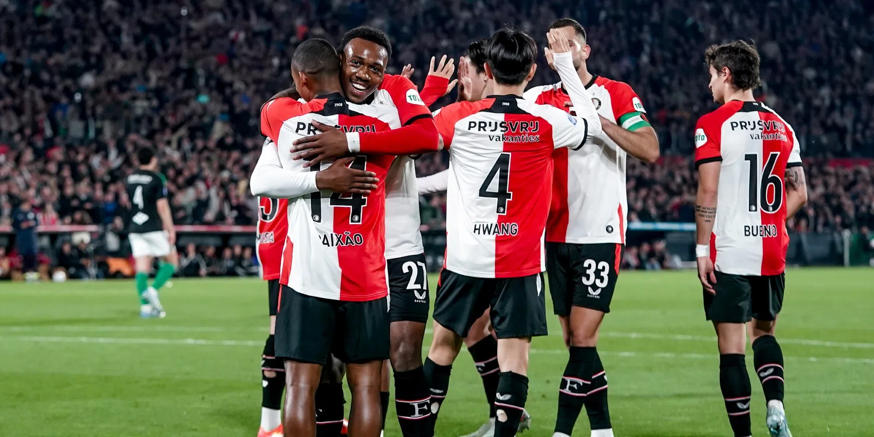 Feyenoord verslaat PEC Zwolle met ruime cijfers