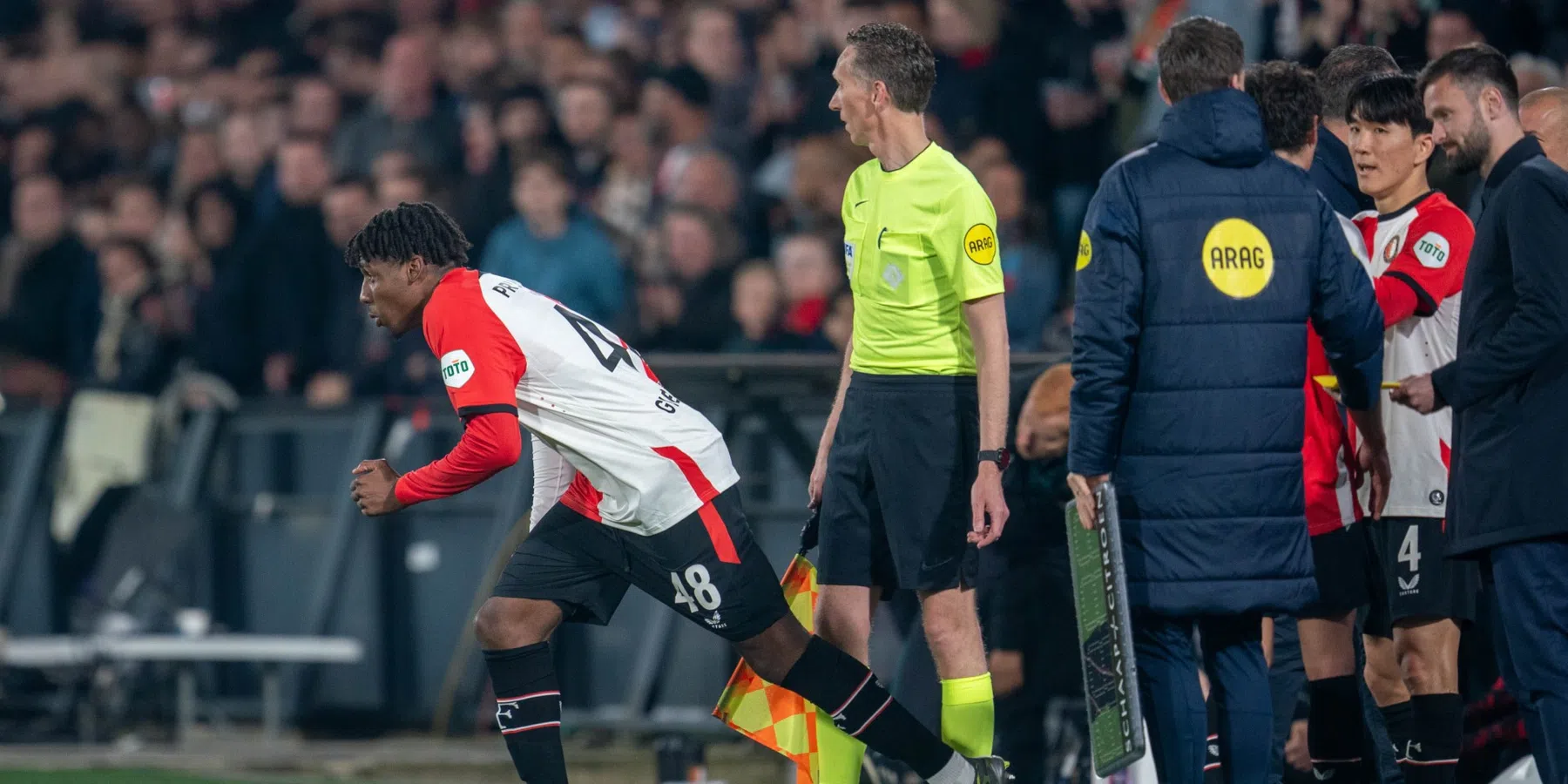 Debutant Giersthove zorgt voor record bij Feyenoord