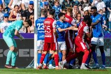 Thumbnail for article: Smets over schermutseling Genk – Antwerp: “Greep keel Kayembe, slechts geel”