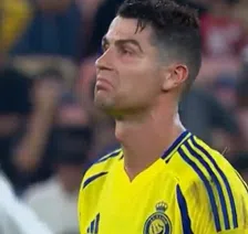 Pijnlijk: Ronaldo is emoties niet de baas en laat tranen vloeien