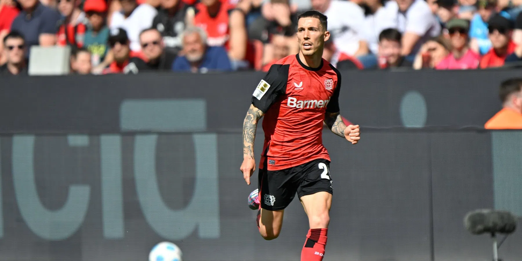 Barcelona geïnteresseerd in Grimaldo van Leverkusen
