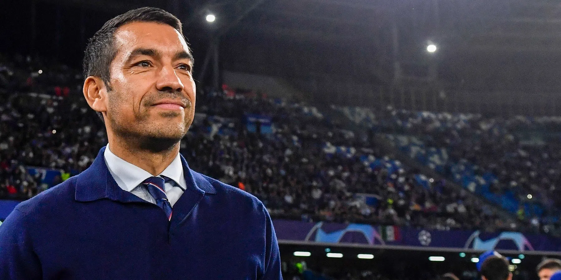 Van Bronckhorst reageert op Engelse geruchten