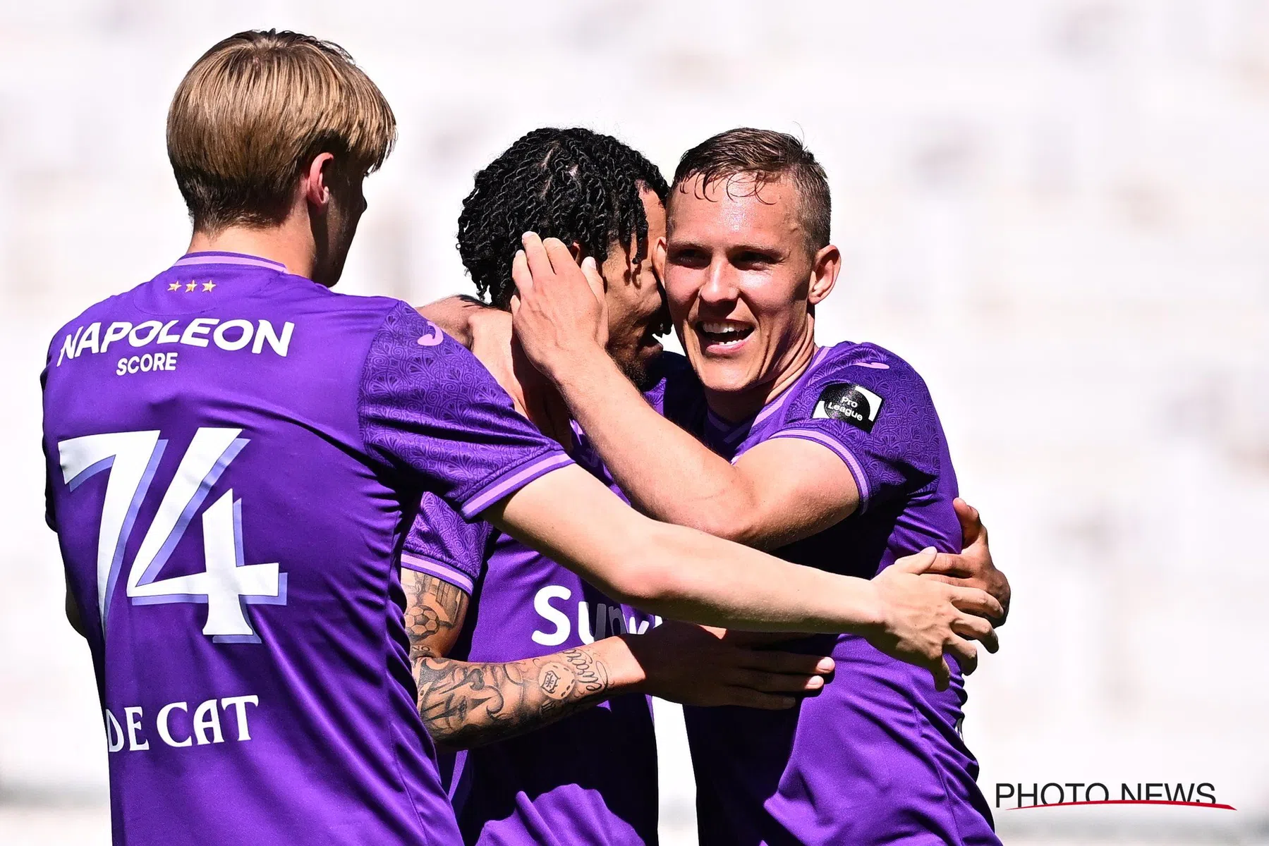 De Cat (16) schrijft geschiedenis voor Anderlecht