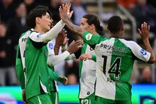 Thumbnail for article: Feyenoord wint ruim en legt druk bij PSV in strijd om tweede plaats